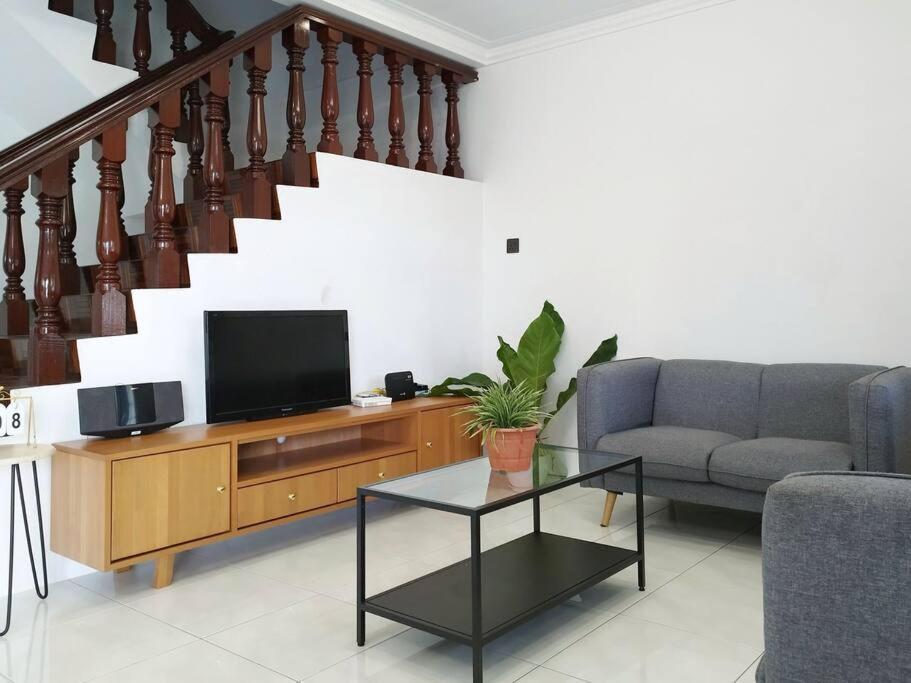 Grand Height Homestay 7A 10Pax 4Rooms Sibu Eksteriør billede