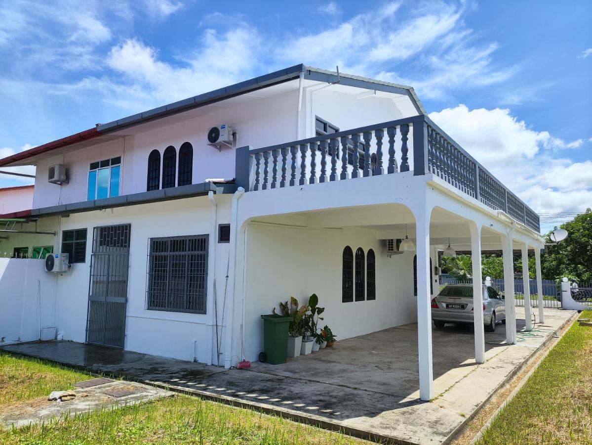 Grand Height Homestay 7A 10Pax 4Rooms Sibu Eksteriør billede